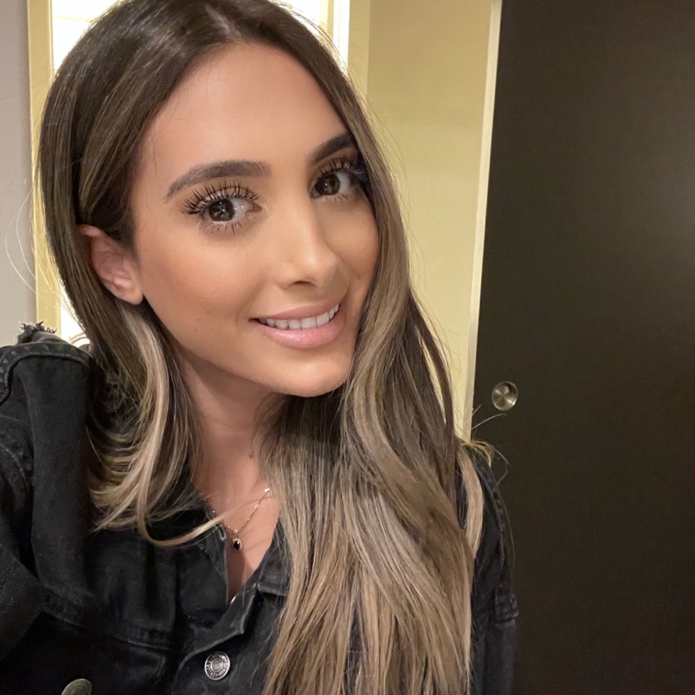 Hi there 👋🏼 Welcome to my closet🤩👠🛍